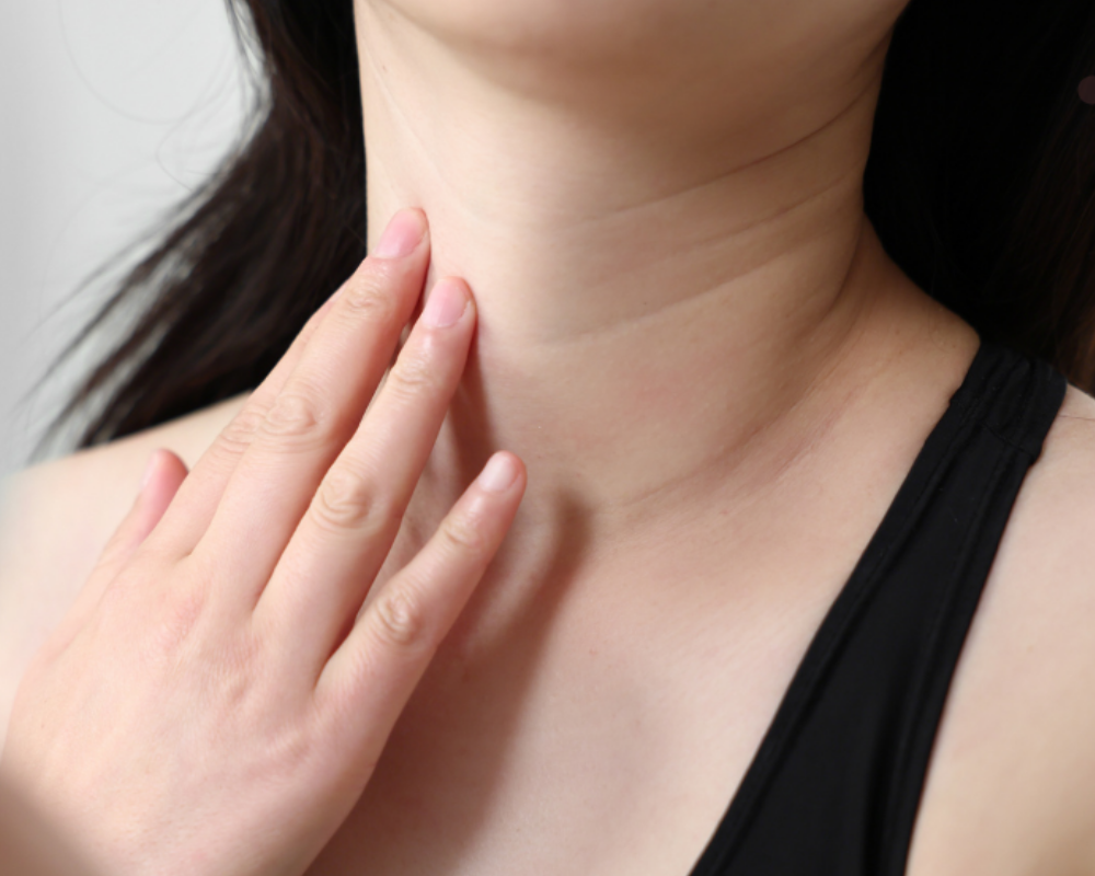 How to Get Rid of Tech Neck: Natural Fixes & Exercises