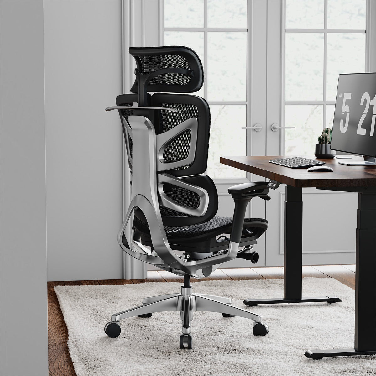 OdinLake office chair showing its five-star metal base, gas-lift column, and five caster assemblies