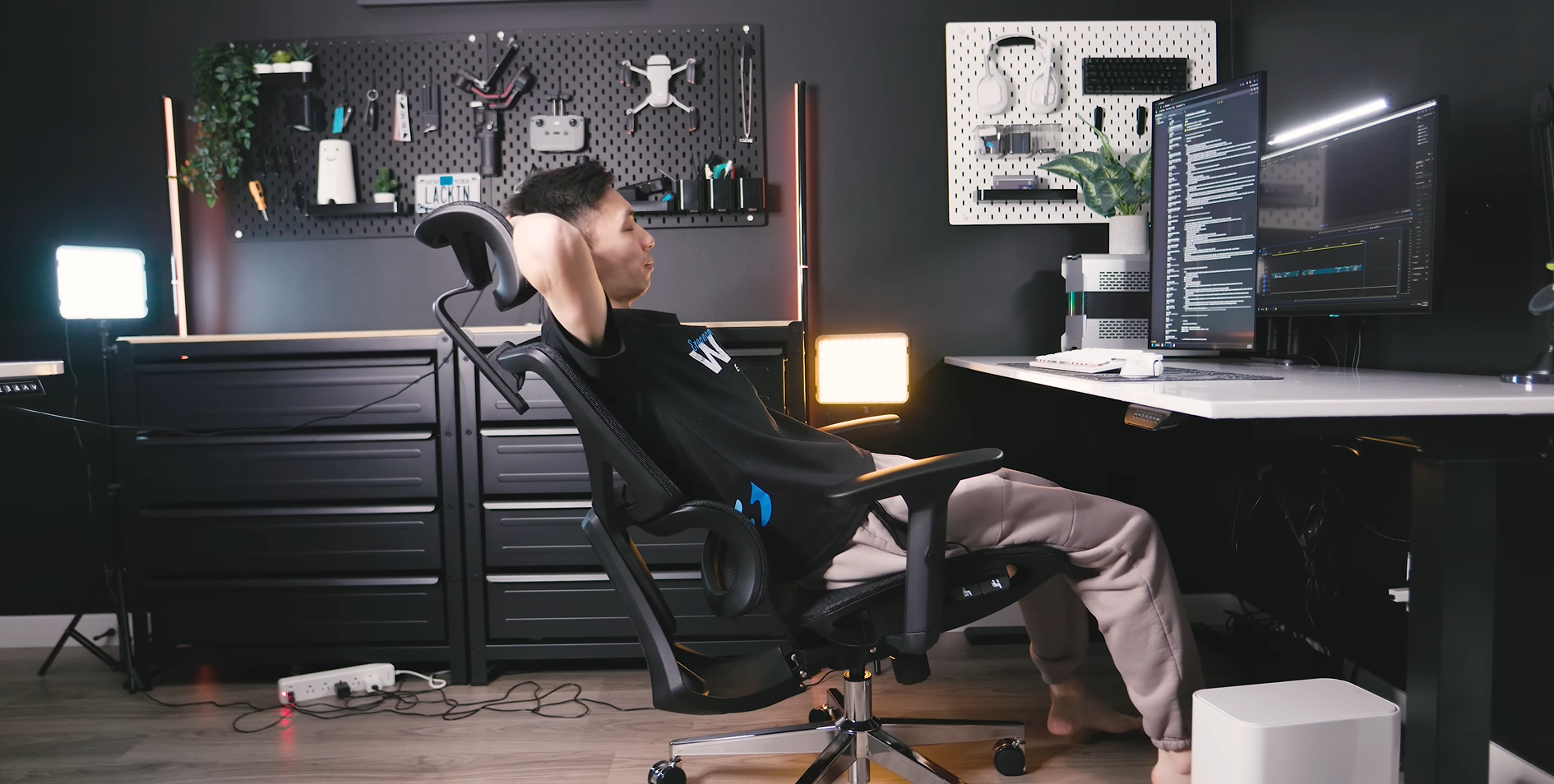 slider image slider_item_CzPrJG